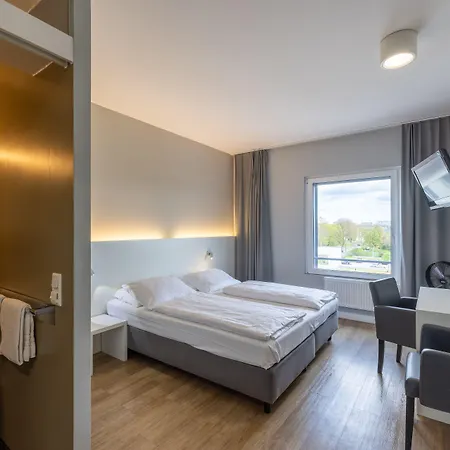 فندق إم كيه 3*